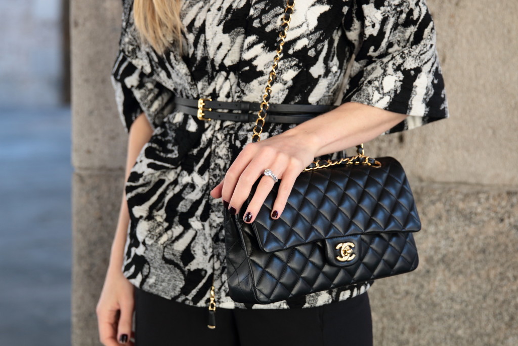Chanel medium classic flap bag black lambskin gold hardware, Essie
