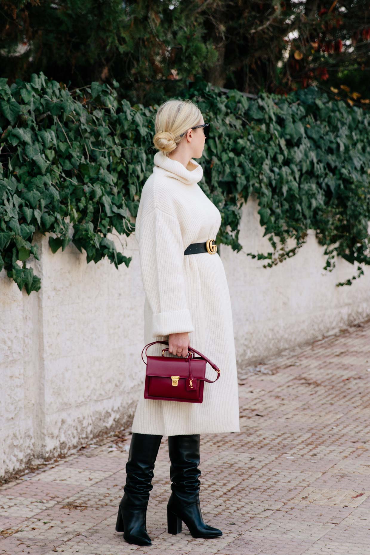 s Moda wears oversized sweater dress 