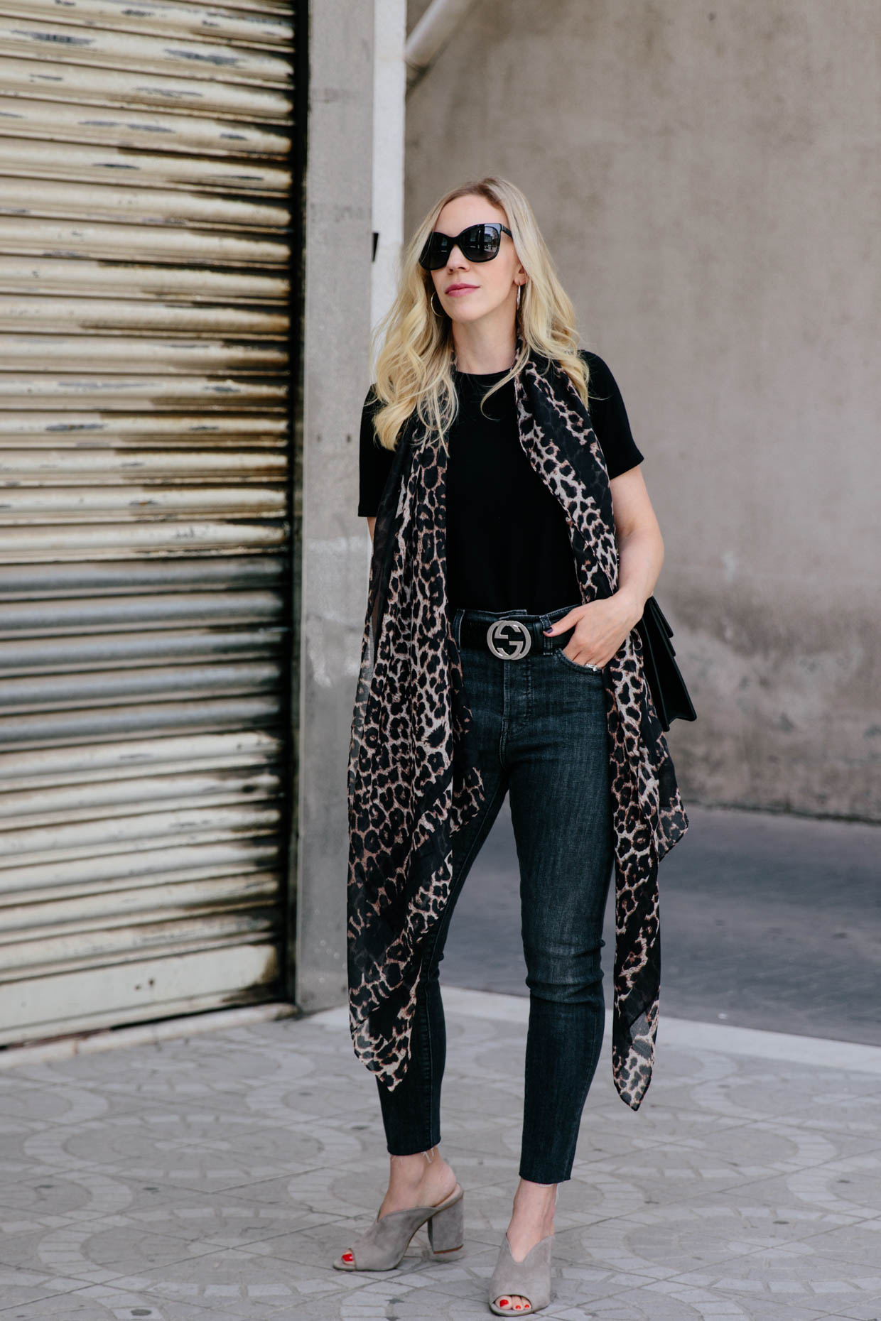 Meagan Brandon fashion blogger of Meagan's Moda shows leopard