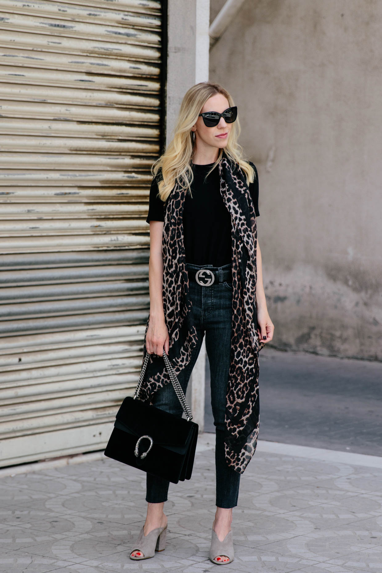 Gucci scarf leopard sales print