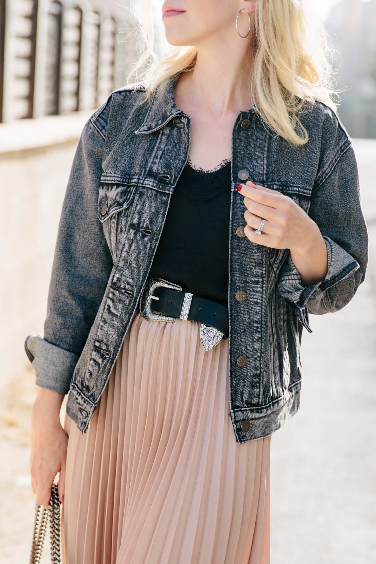 How to make a pink pleated skirt edgy 