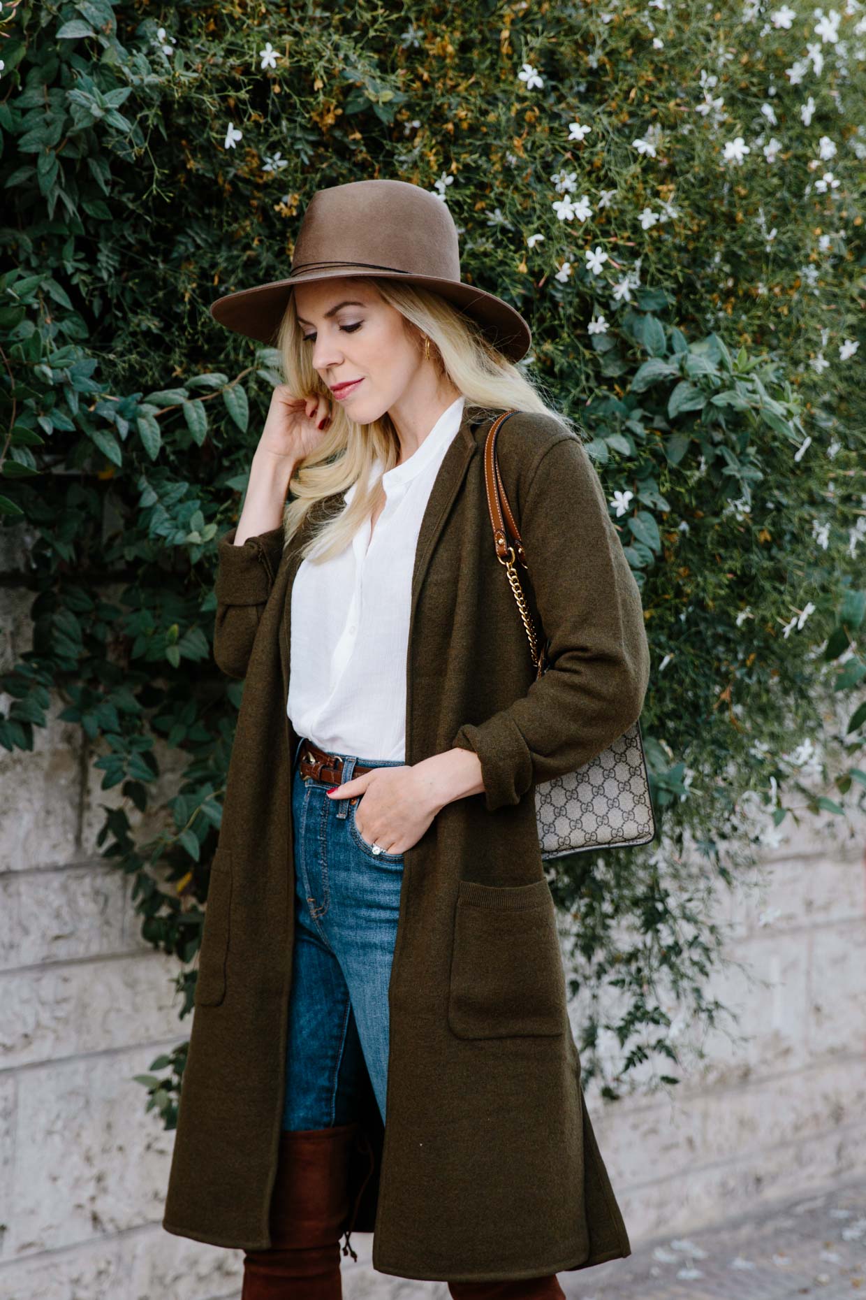 Meagan Brandon fashion blogger of Meagan's Moda wears Madewell