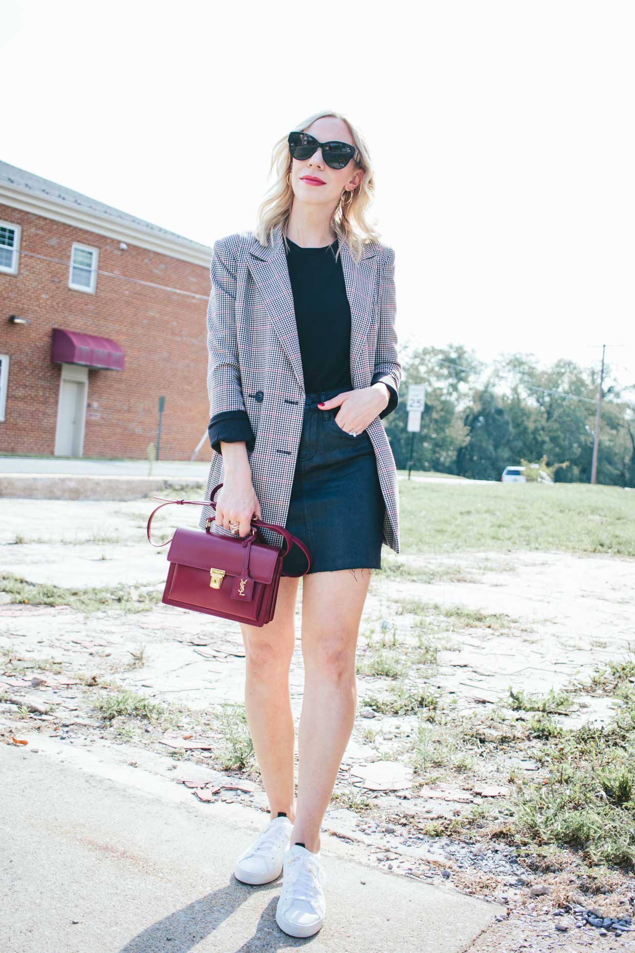 How to wear an oversized plaid blazer, oversized plaid blazer with vintage Louis  Vuitton Passy bag fall outfit - Meagan's Moda