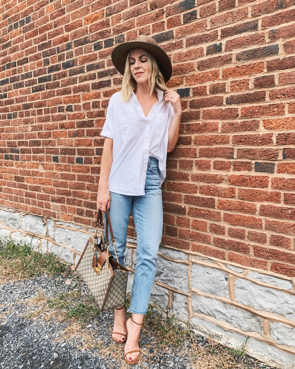 Mom jeans and Chanel slingbacks - Steffy's Style