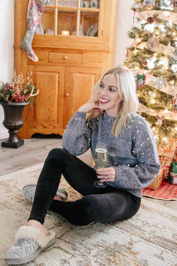 5 Cozy-Chic Outfits to Wear at Home on New Year's Eve - Meagan's Moda