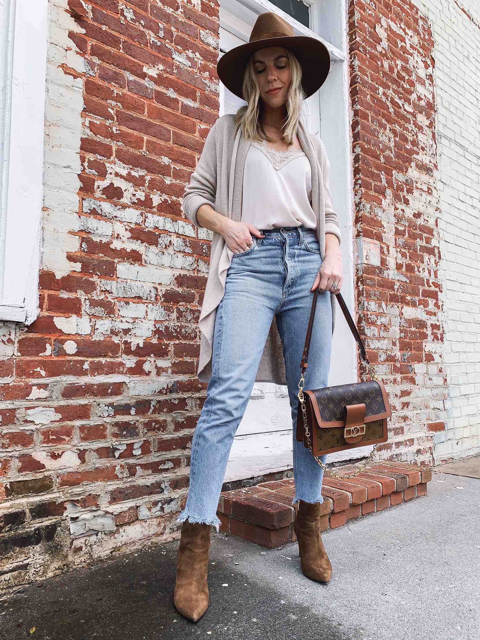 Meagan Brandon fashion blogger of Meagan's Moda shares how to