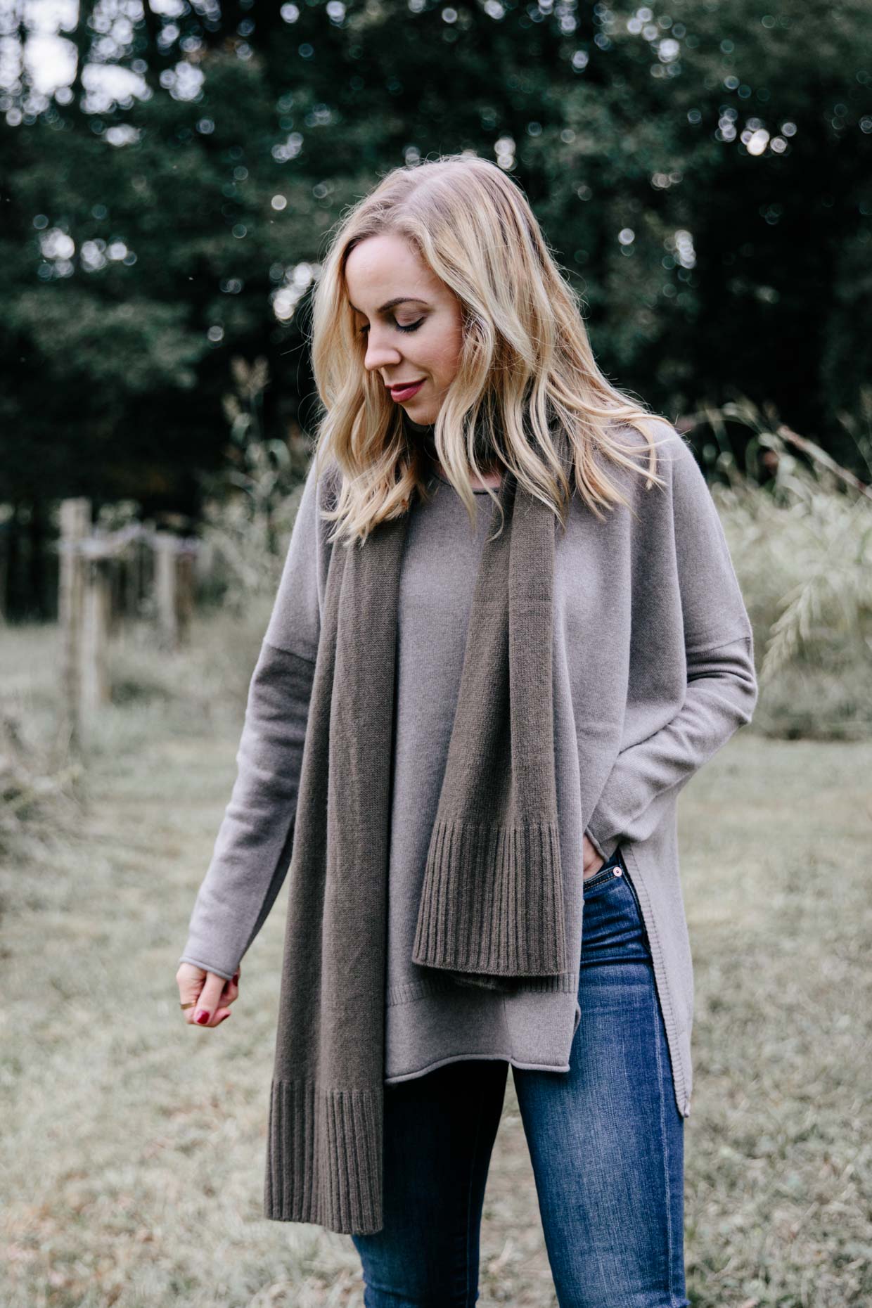 Neutral Cashmere Layers: Brown Tunic Sweater with Olive Green Scarf ...