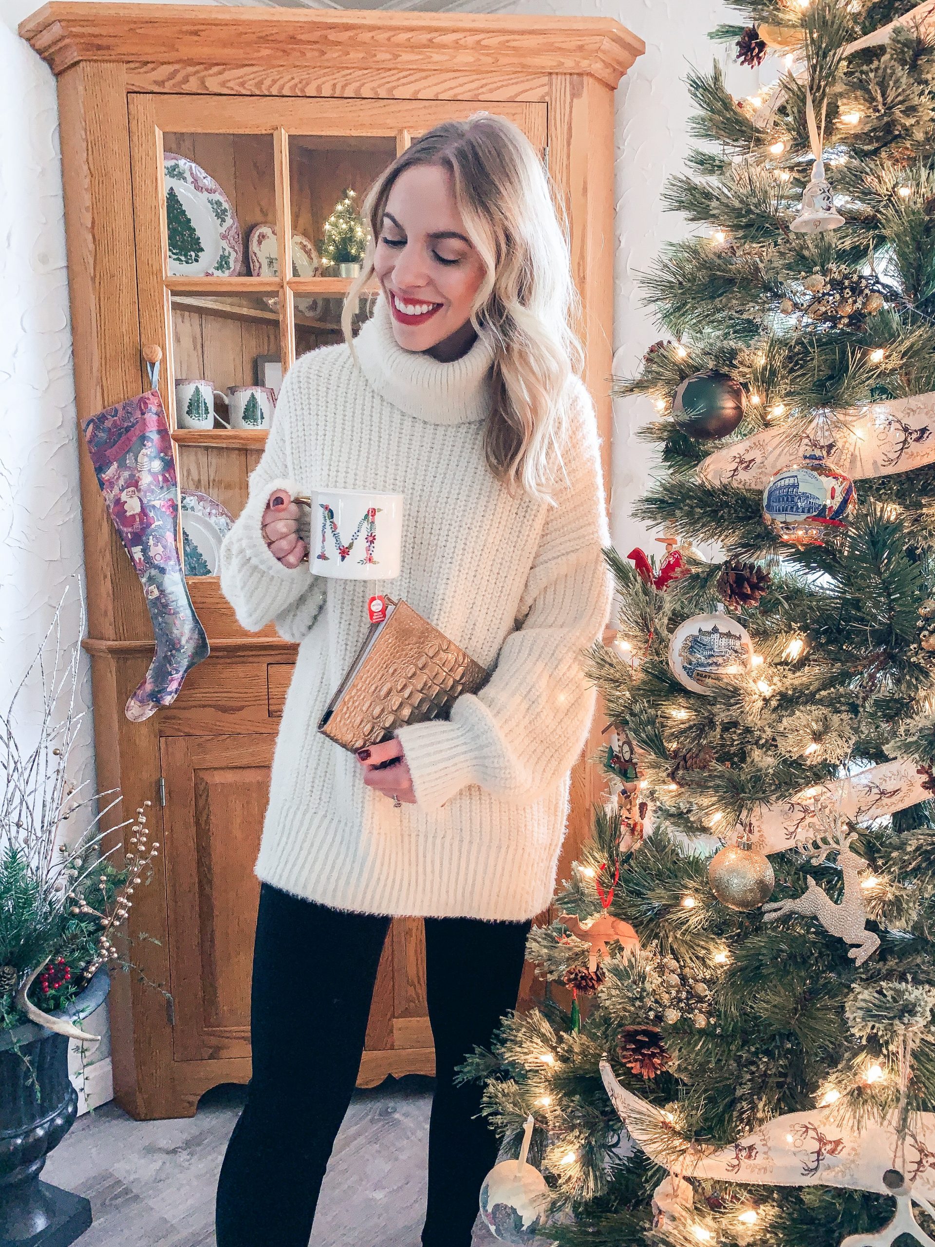 Meagan Brandon fashion blogger of Meagan's Moda shares best ways to shop Black Friday sales and how to find the best deals