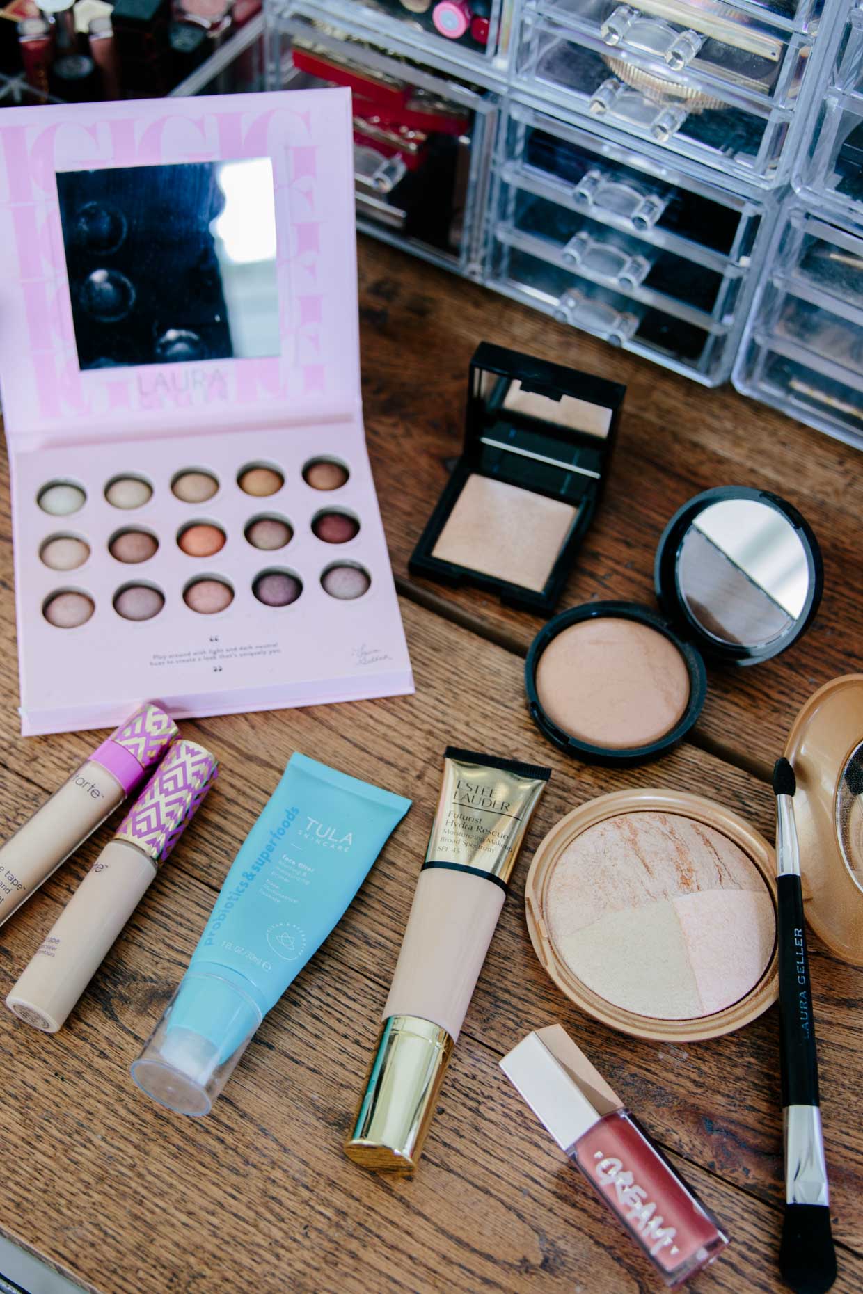Meagan Brandon fashion blogger of Meagan's Moda shares best makeup for glowing skin, winter makeup, Laura Geller highlighter review