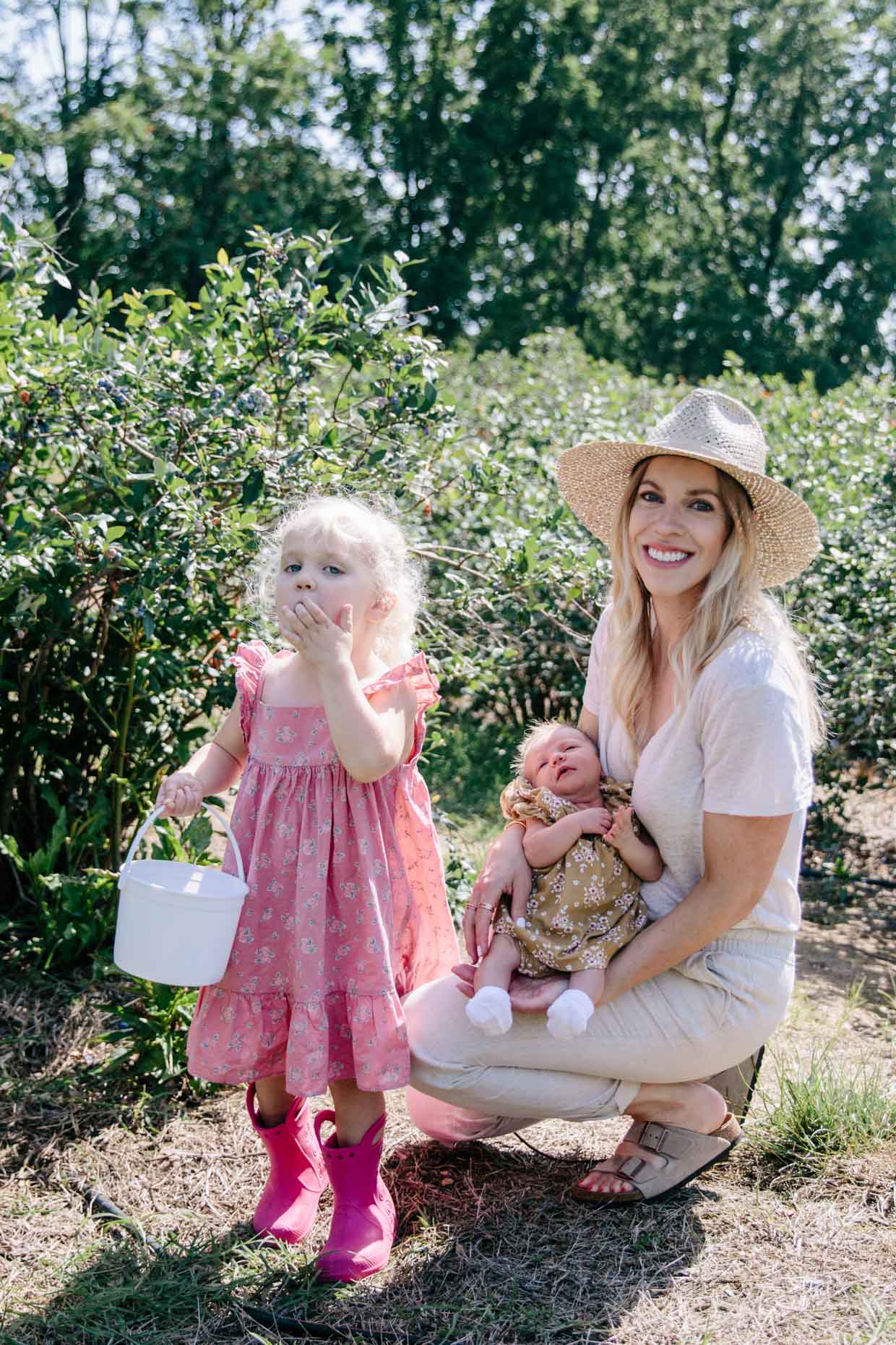 Meagan Brandon style influencer shares best spots to go blueberry picking in the Shenandoah Valley