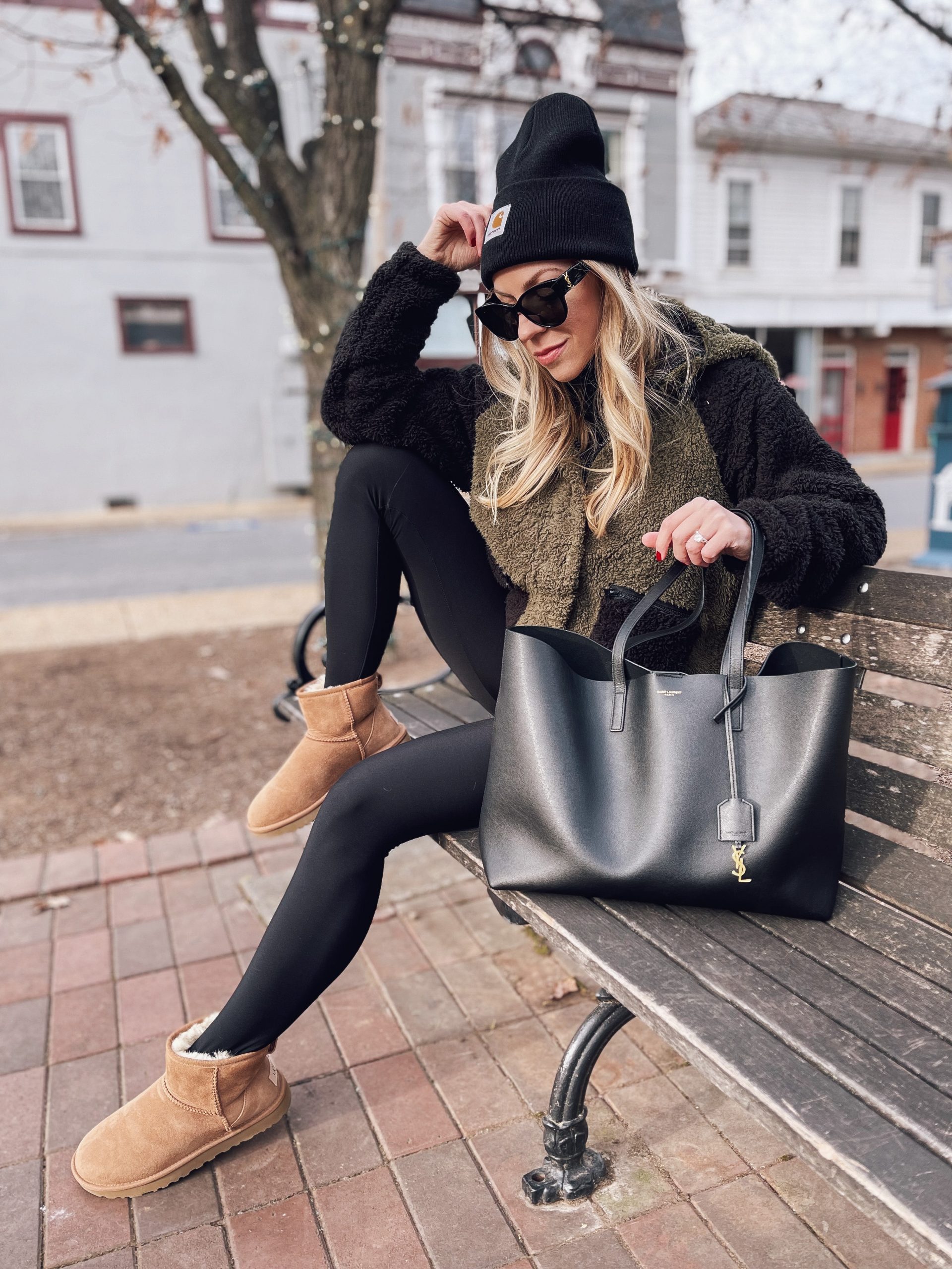 Fashion Blogger, style Blogger, stylish outfit ideas, ugg boots outfit  inspiration, Louis Vuitton neverfull azur,…